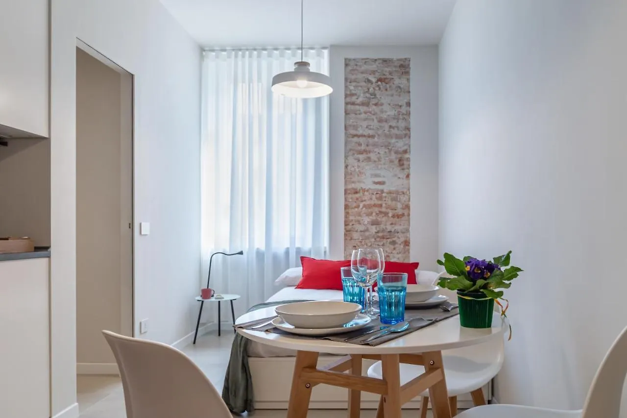 Vickylu - City Center - By Host4U Pavia