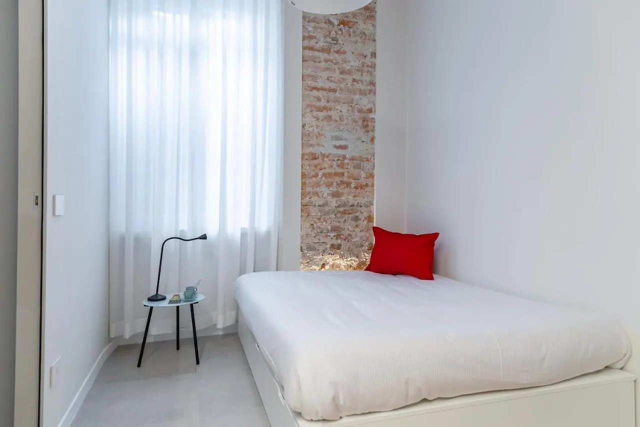 Vickylu - City Center - By Host4U Pavia Apartment